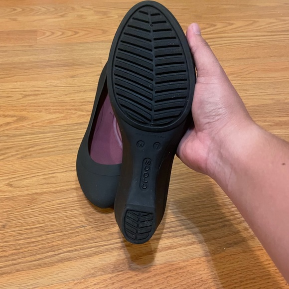 CROCS Black Women's Heels - Picture 4 of 9